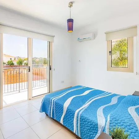 Villa Olive Palm Protarász